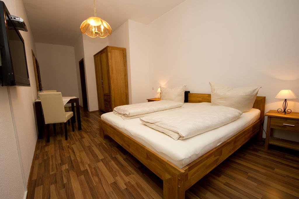 Hotel Garni Am Klostermarkt Plauen Chambre photo